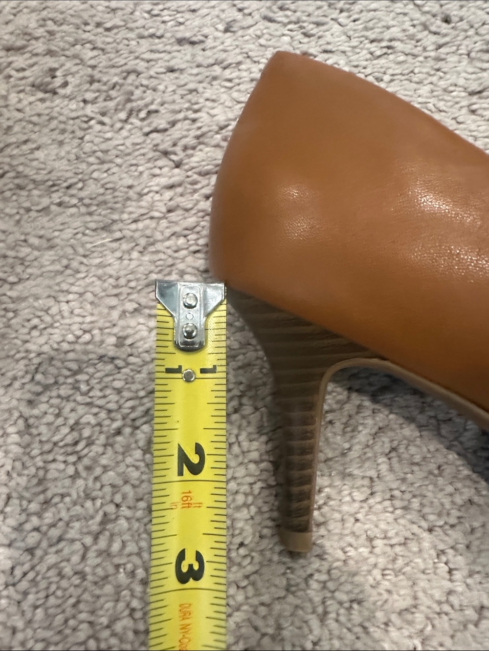 Alfani step n flex Classic Pointed-Toe Brown Leather Pumps - 9.5 - Picture 3 of 6